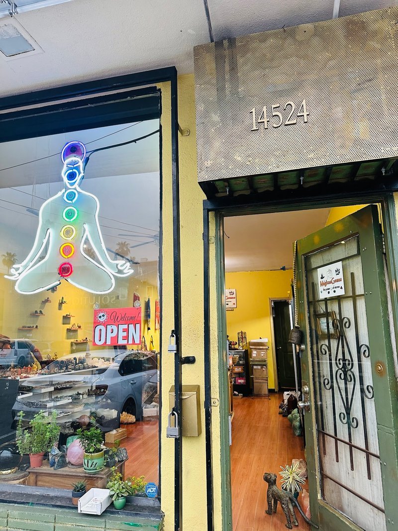 MagicasGemas Rock Shop storefront in Van Nuys California