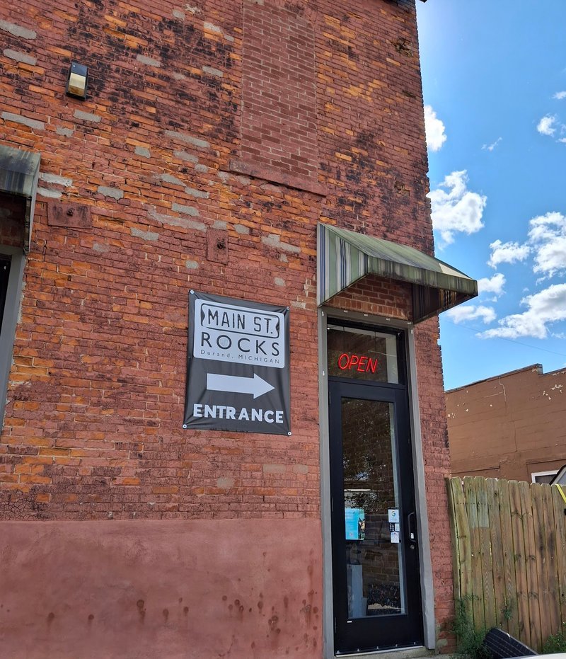 Main Street Rocks and Crystal Shop Rock Shop storefront in Durand Michigan