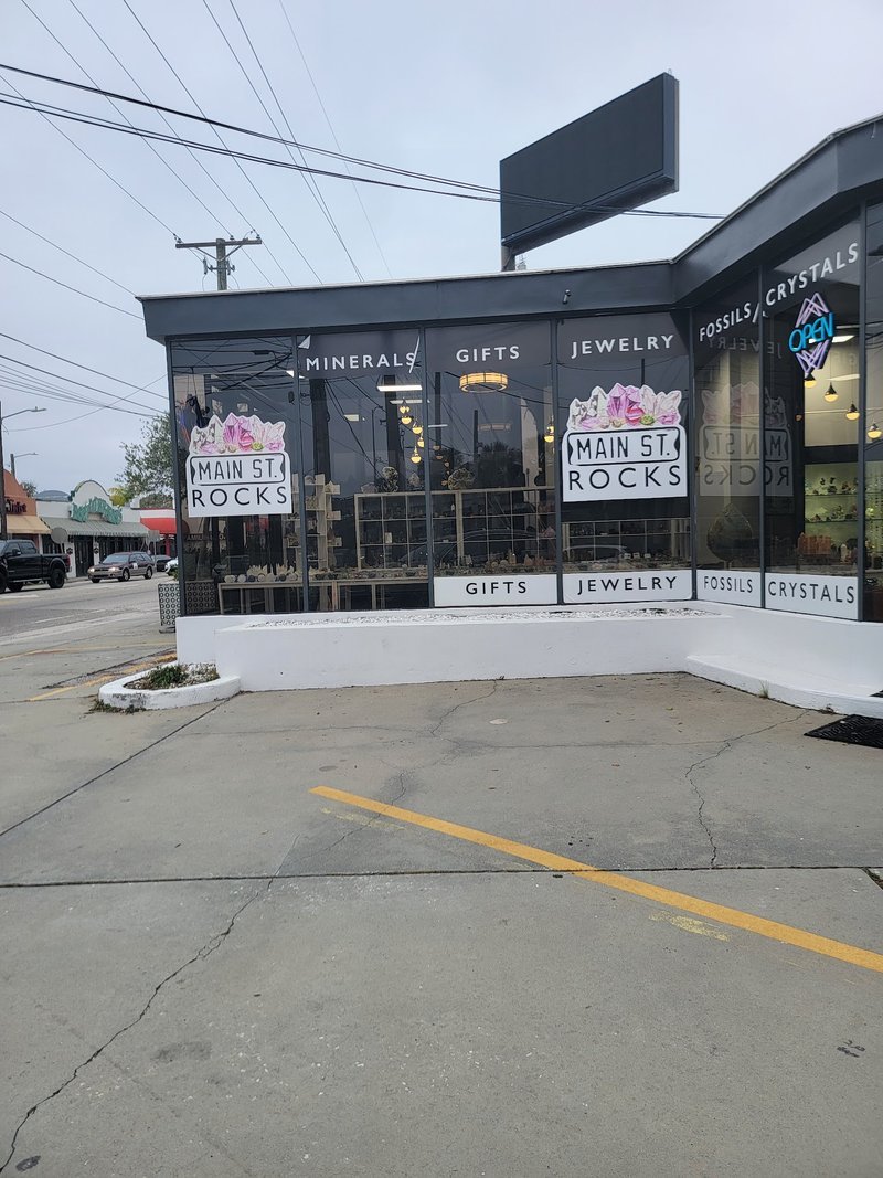 Main Street Rocks Tampa Rock Shop storefront in Tampa Florida