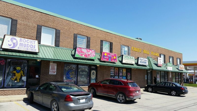 Rocky Mudds Beads & Gifts Metaphysical Store storefront in Crest Hill Illinois