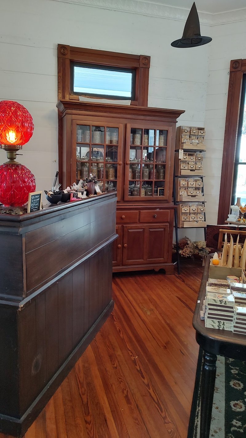 Solidago - Wade Vetiver's Apothecary and Esoterica Metaphysical Store storefront in San Marcos Texas
