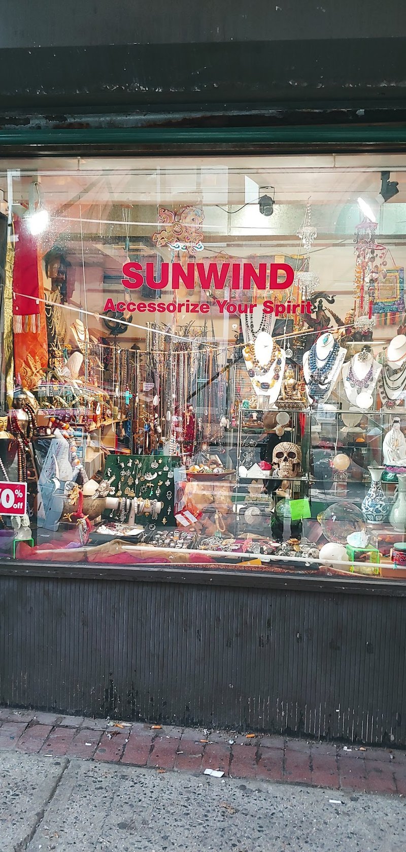 Sun Wind NYC: Healing Crystal Shop Rock Shop storefront in New York New York