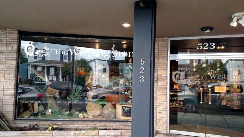 The Wishing Stone Metaphysical Store storefront in Edmonds Washington